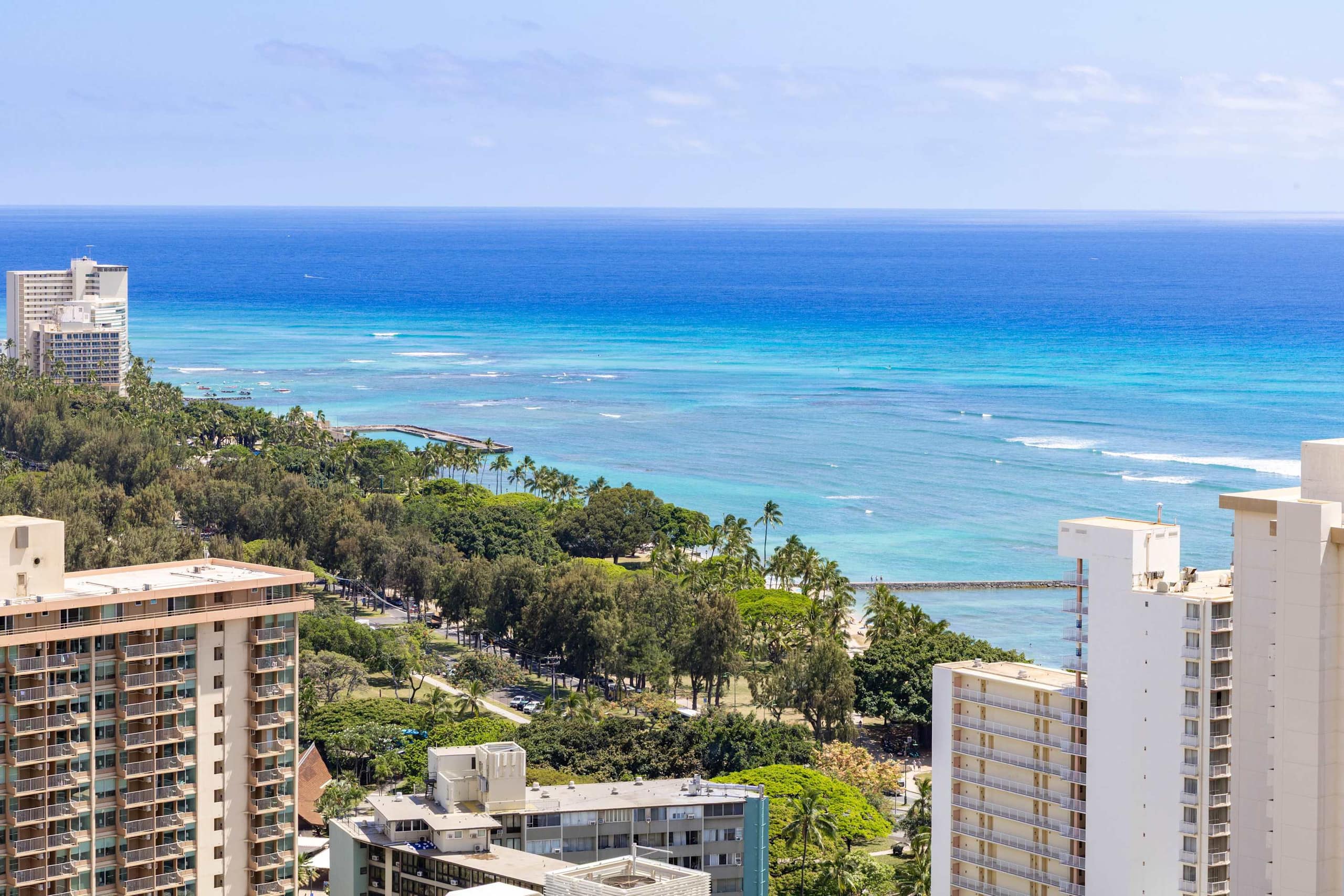 Condo in Honolulu · ★4.88 · 1 bedroom · 2 beds · 1 private bath - Image 40