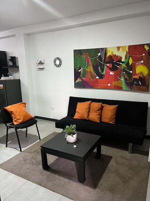 Top performing Airbnb: Modern Apt 302 New 2 Bedrooms in North Cali in Urbanización La Merced