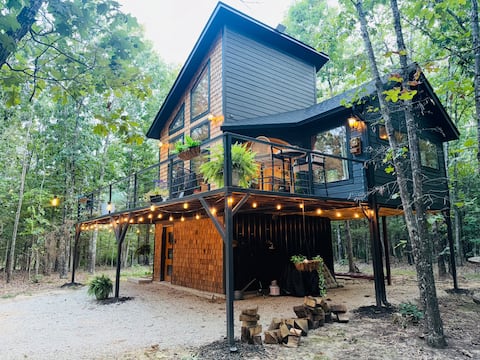 *New Bronze Gabel Cabin