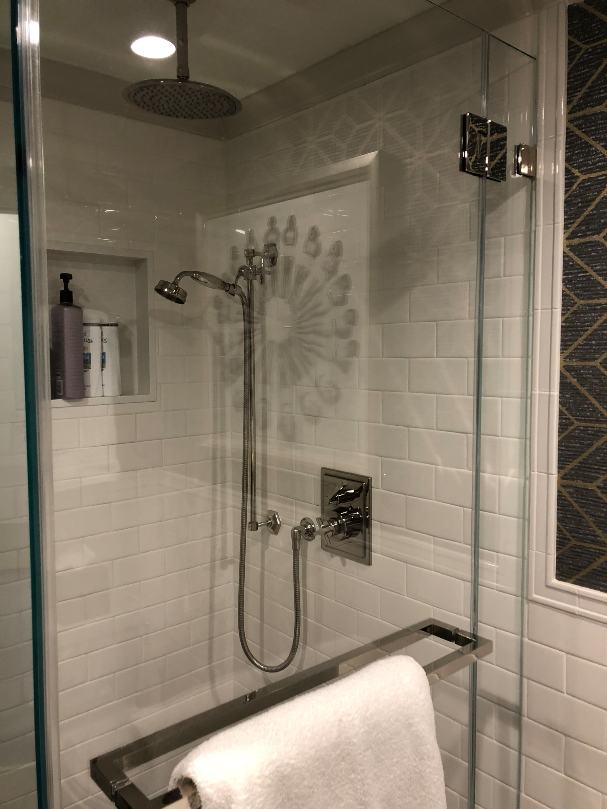 Home in San Francisco, Jordan Park · ★4.81 · 1 bedroom · 2 beds · 1 bath - Image 20