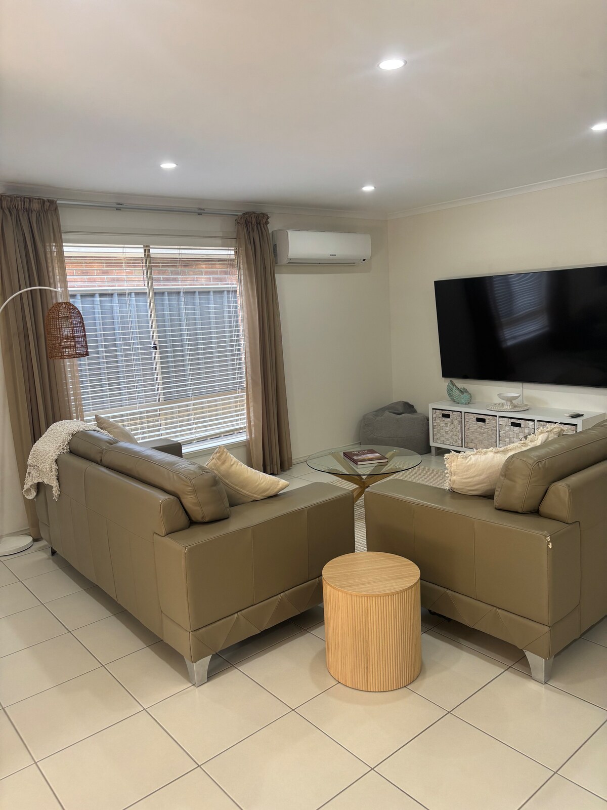 Popular Airbnb listing: Beach House - entire house close to beach in Victor Harbor