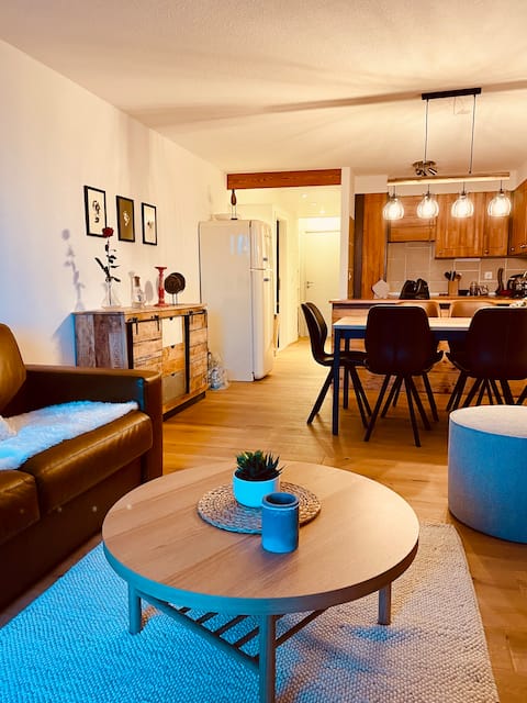 Popular Airbnb listing: Veysonnaz, at the foot of the slopes in Vex