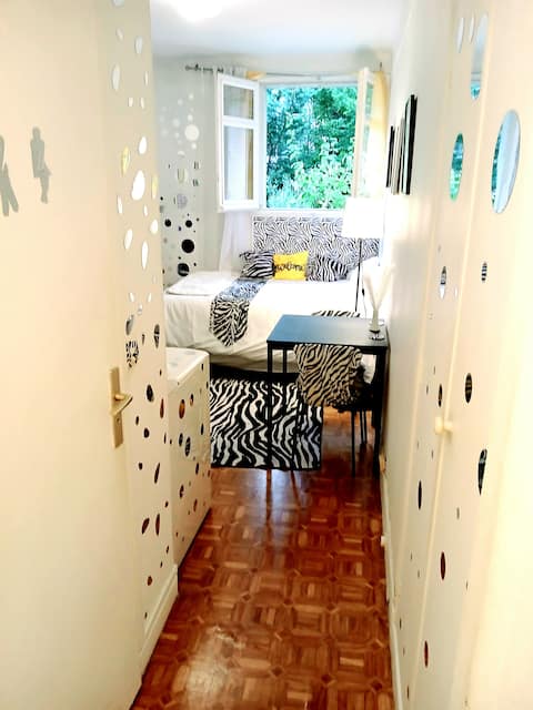 Entire Apartment in Neuilly-sur-Seine