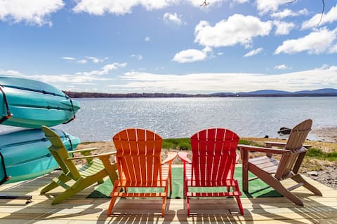 Nautic Bay: Serene Covefront w Deck & Sunrise