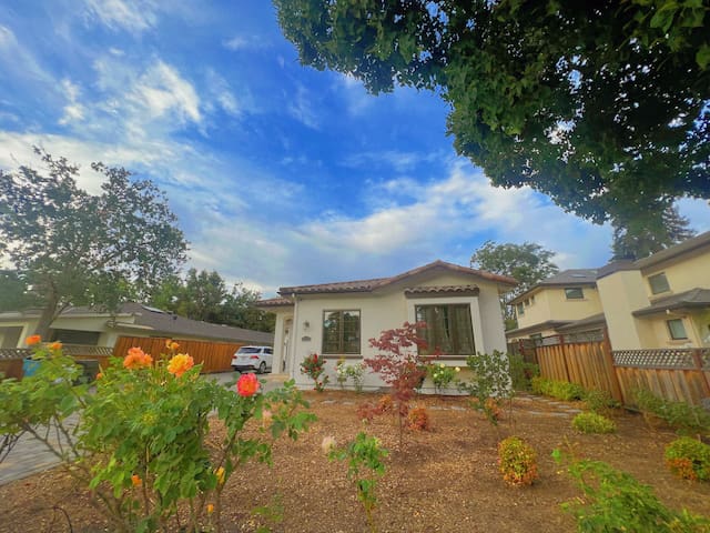 5B/4B漫步Stanford豪华优雅house适合大型团体及家庭出行度假 gallery image 4