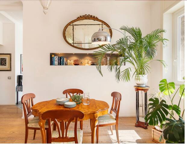 Luxurious River Apartment gallery image 5