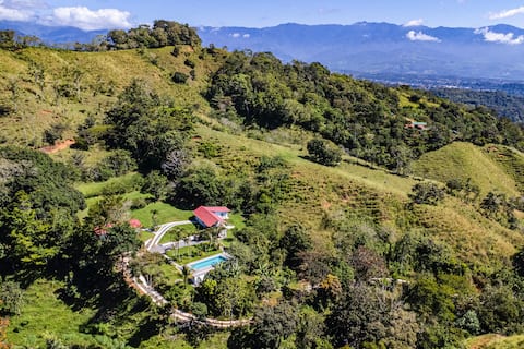 Finca Mango - 40-acre paradise