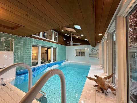 Wind in the Willows — Luxury Lakefront Oasis