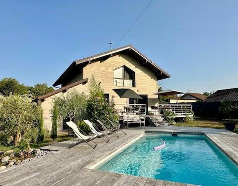 Rare! House with pool 100 m from the lake