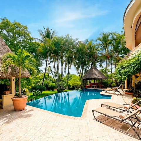 Luxury Private Jungle Villa w Pool | San Ignacio