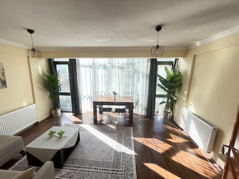 Top performing Airbnb: Apartment in Historic Uskudar in Üsküdar