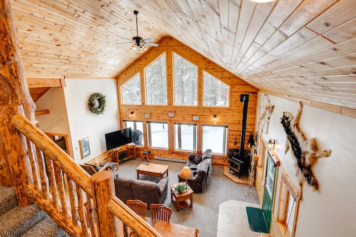 Yellowstone Wolf Lodge+hotub+wifi+ac+30 Min To Ynp - Island Park, ID