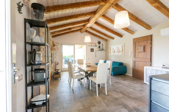 Giglio Villa Con Piscina Privata Vicino Al Mare - Castiadas