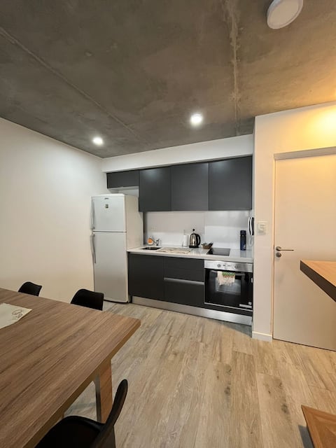 Airbnb con mejor rendimiento: Brand new modern apartment in downtown Rosario. en Rosario