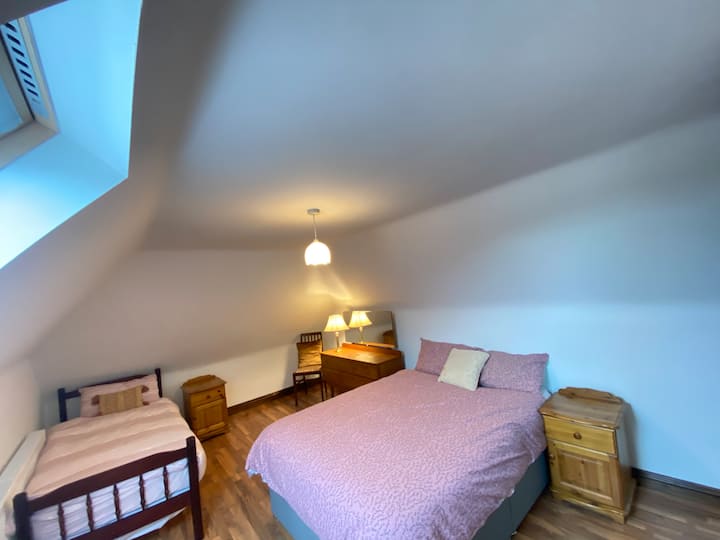 საძინებელი 1