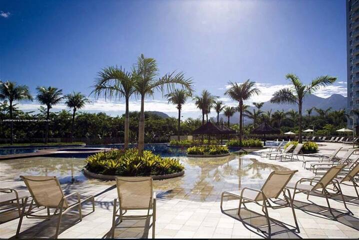 Exclusivo, estilo resort, Año Nuevo Carnaval