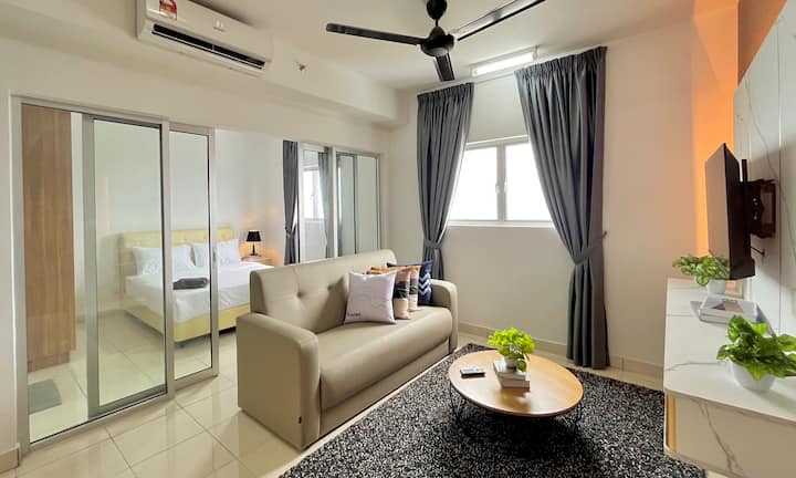 Cozy Superior Studio @ Klia - Sepang