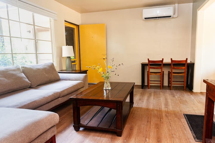 Quiet 1 Bedroom Apartment - Modesto, CA