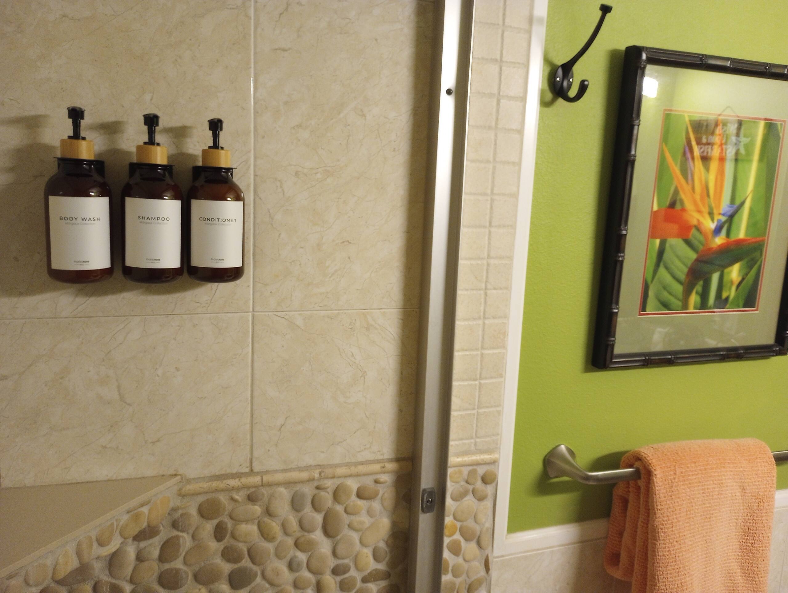 Condo in Kihei · ★4.98 · 1 bedroom · 2 beds · 1 bath - Image 40