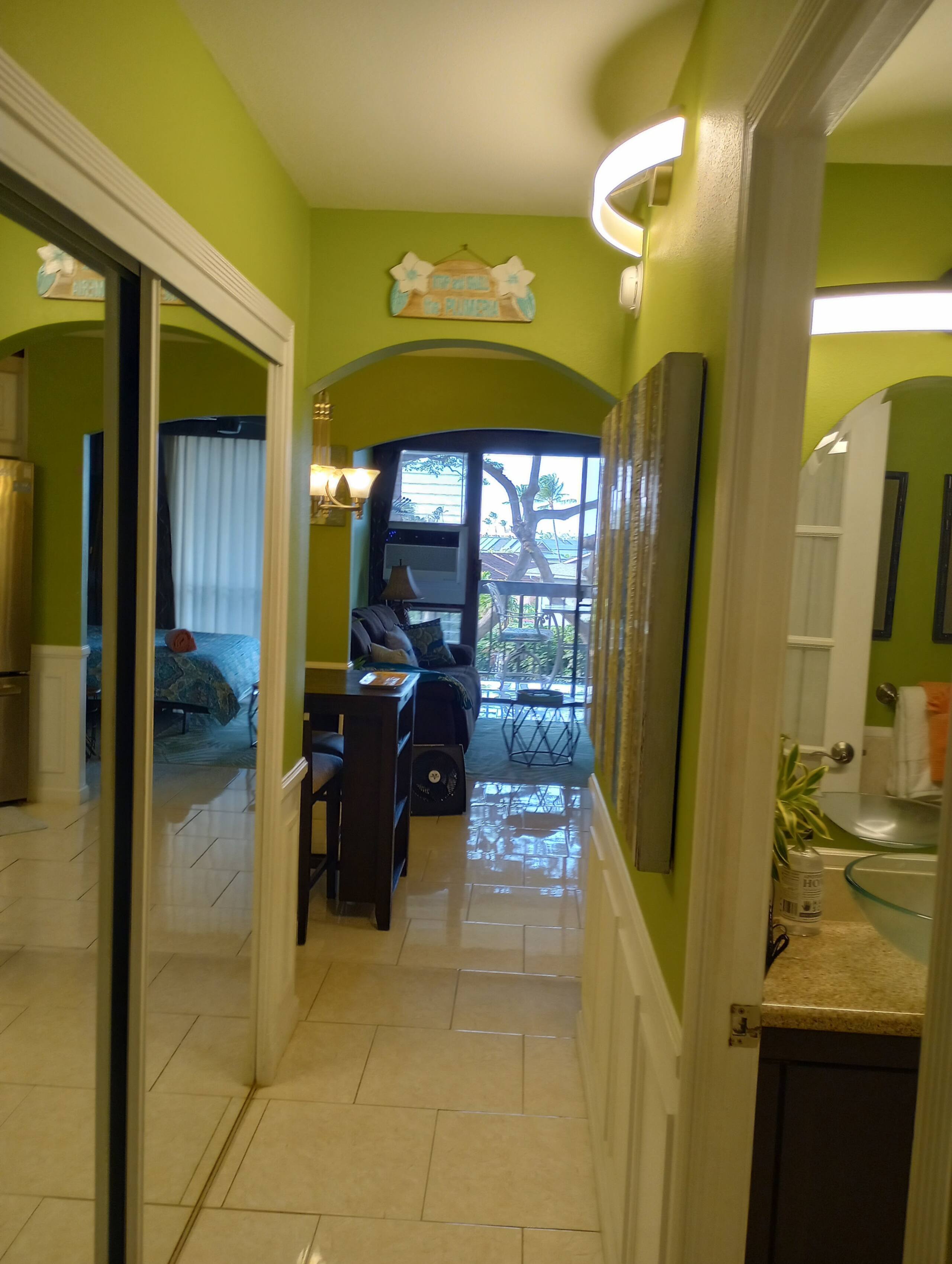 Condo in Kihei · ★4.98 · 1 bedroom · 2 beds · 1 bath - Image 43