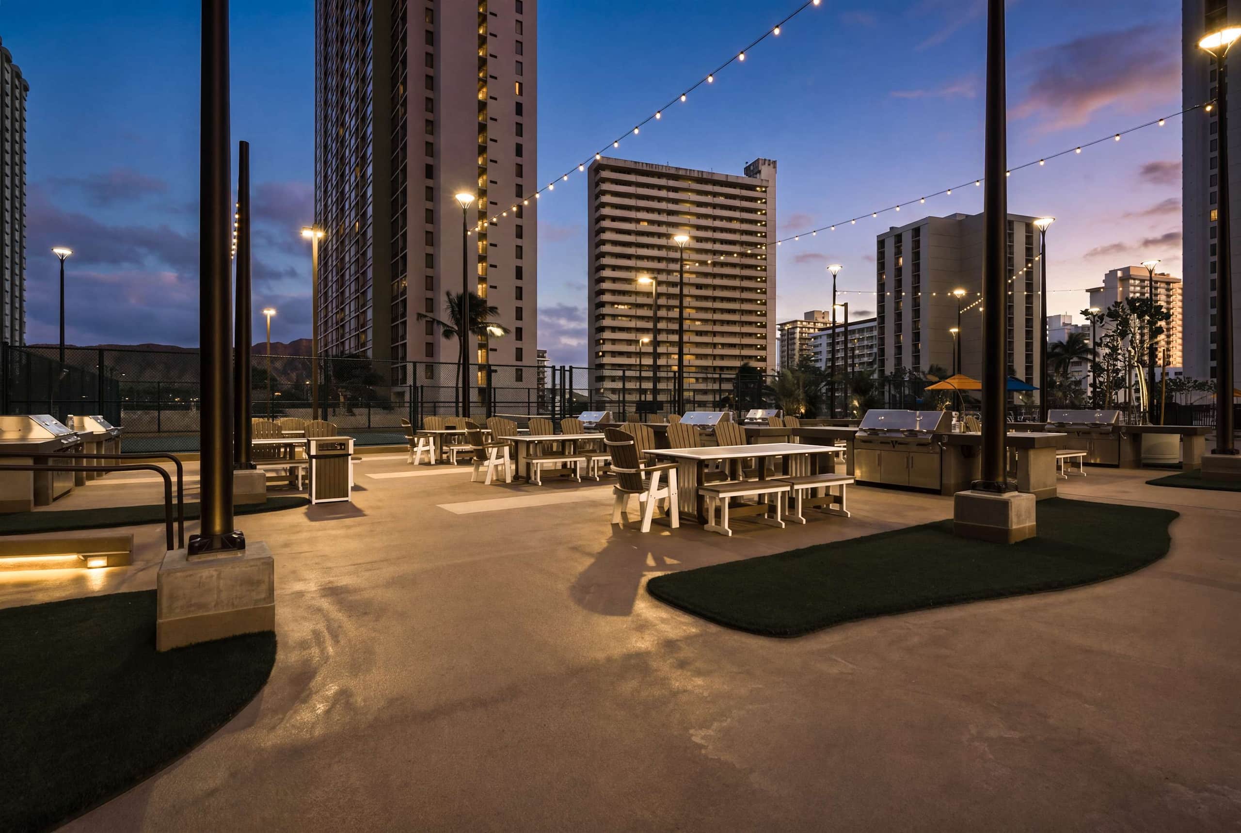 Condo in Honolulu · ★4.9 · 1 bedroom · 2 beds · 1 private bath - Image 53