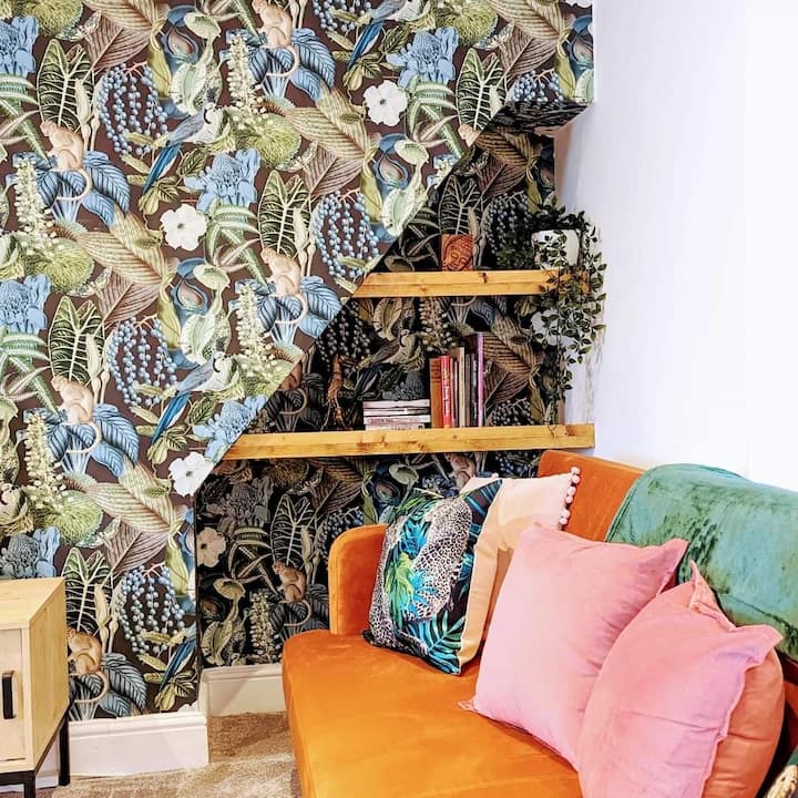 Entertainment for everyone!   Enjoy a Smart TV, WiFi, books, and games in our cozy living area.  Perfect for a relaxing Bexhill stay
