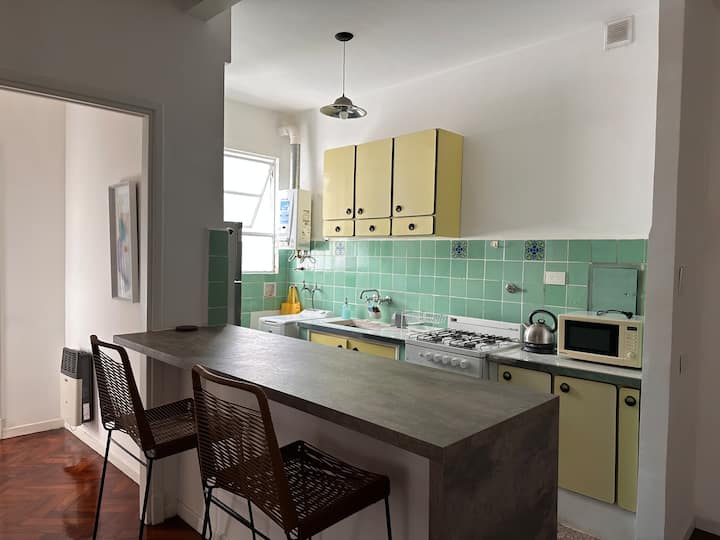 Двухкомнатная квартира после ремонта в Coghlan