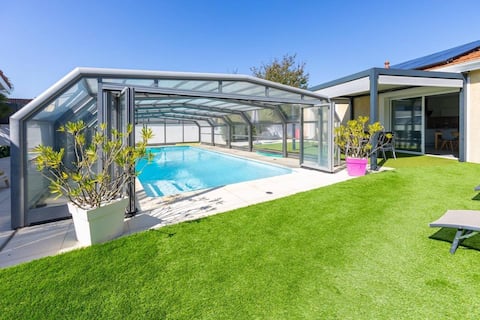 2 bedroom house with private heated pool