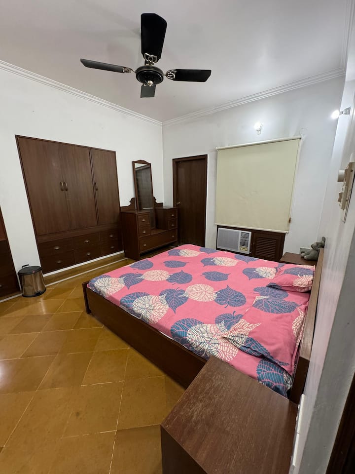 საძინებელი 1