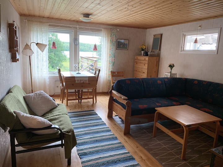 Avskilt Och Rogivande Med Spabad Och Sjöutsikt - Sweden