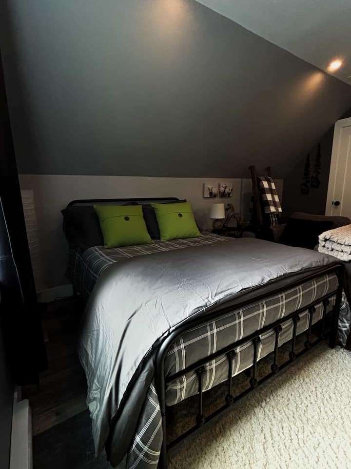 Ambienti i dhomës së gjumit