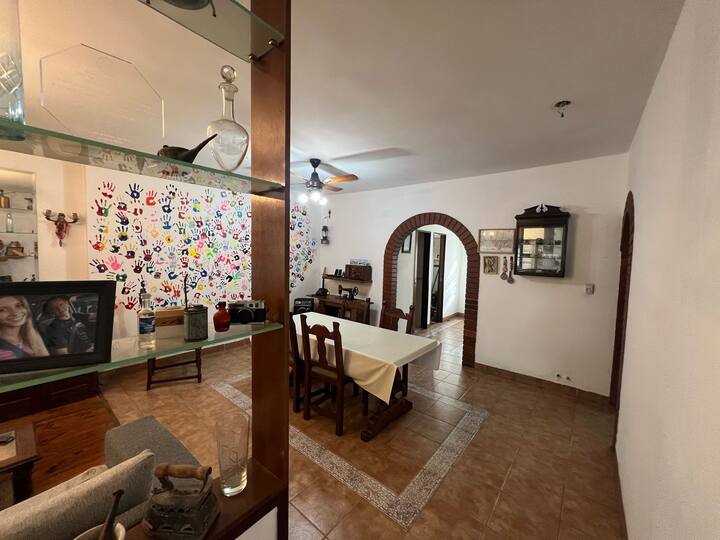 Habitación en casa con baño en suite en Villa Luro