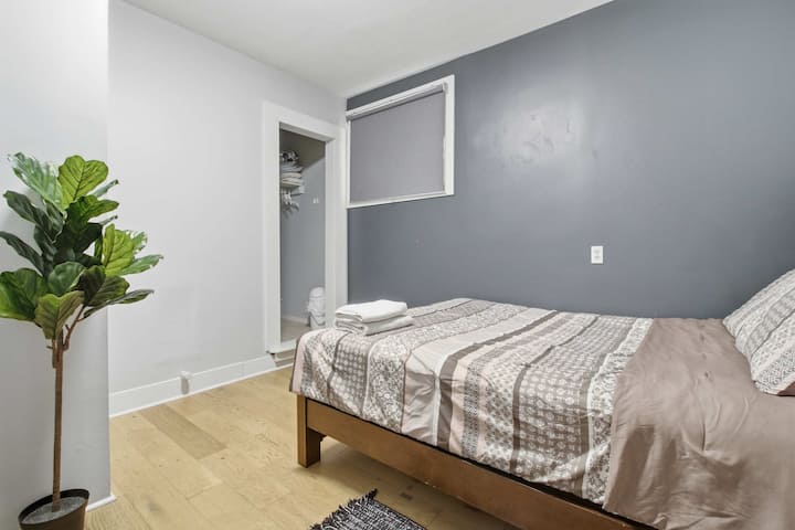 Schlafzimmer 2