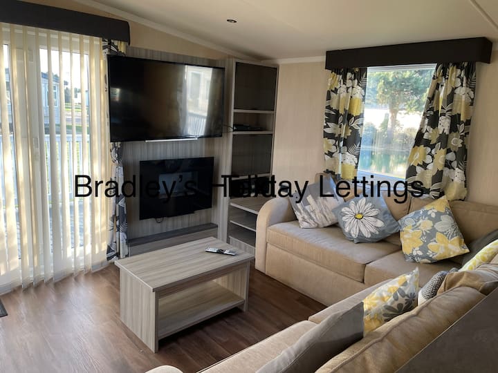 Modern 6 Berth Static Caravan On Sunrise - Skegness