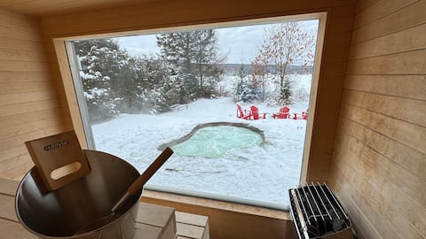 Chalet Oasis-1, Waterfront, hot tub, sauna, nature