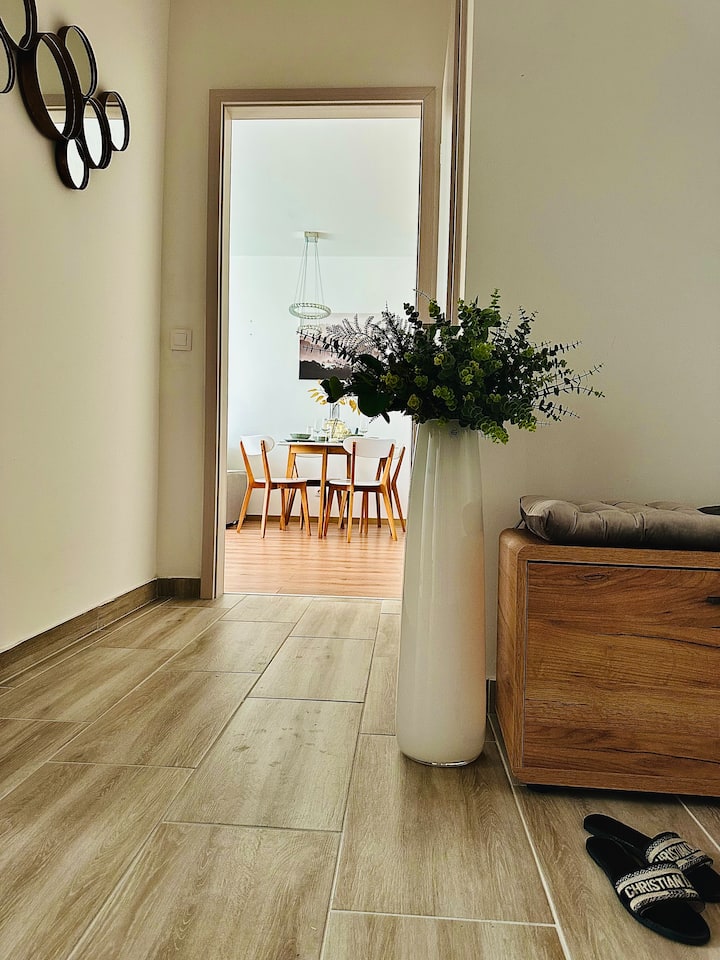 *Park West Terrace* With Free Private Parking - Budapest