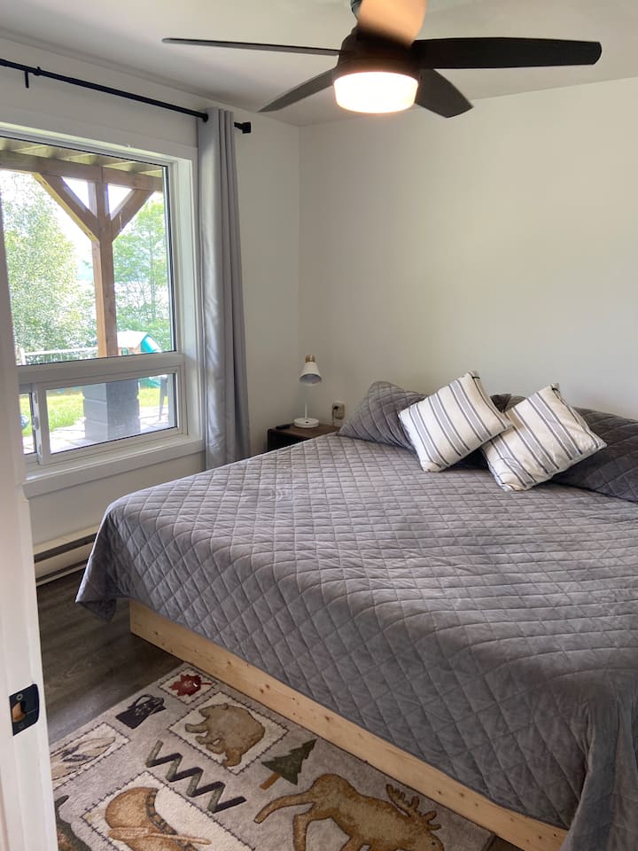 Спалня в сутерен - крал