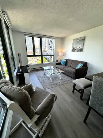 Stunning ocean (sound of waves) gallery image 4