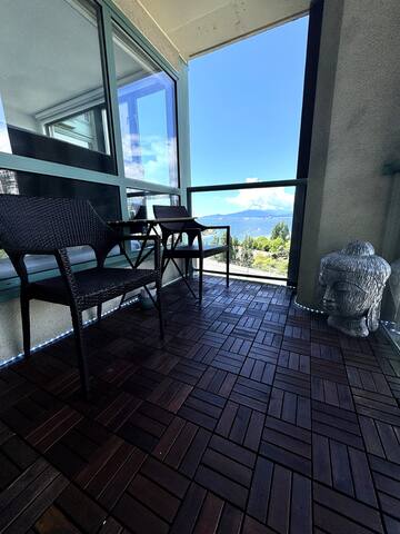 Stunning ocean (sound of waves) gallery image 3