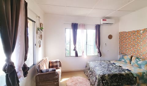 Minimalist 2bedroom Home near Beach
