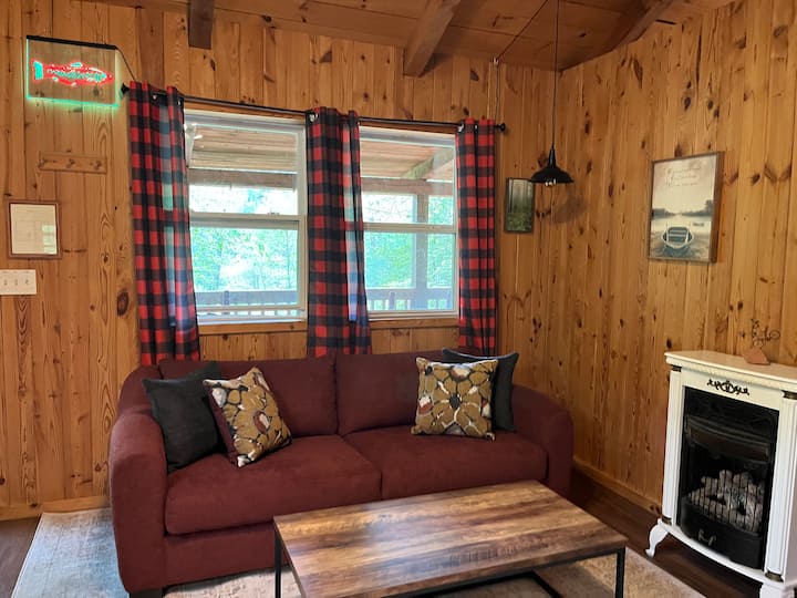 The Cabin At Lost Creek - Tennessee