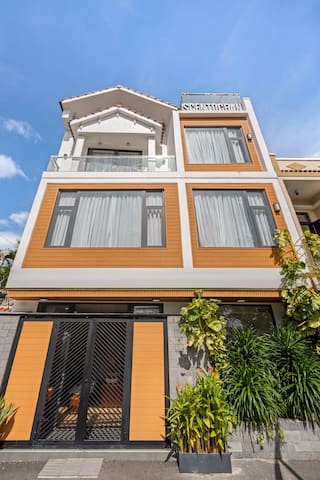 Scentocean Danang managed Airbnb listing 1