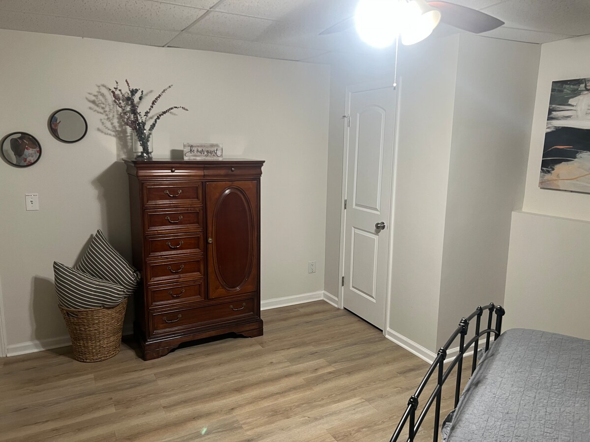 "Nelly’s Place" Private unit for Work Travelers