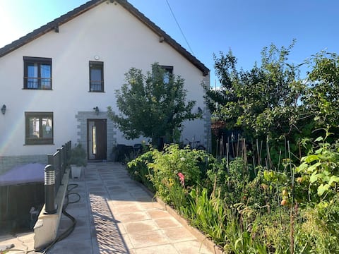 New house 24 minutes to the Eiffel Tower