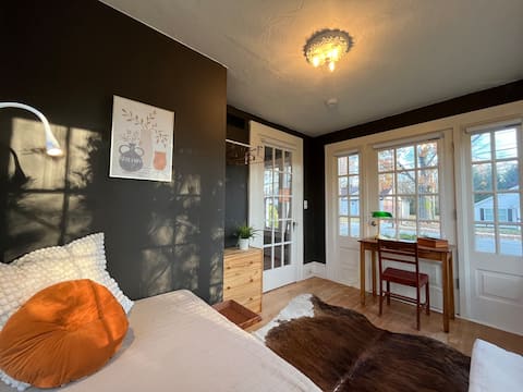 4 BR 2 BA Historic Home. Welcome to Circa 1925!