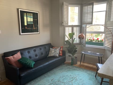Popular Airbnb listing: Calm Victorian townhouse close to sea & everything in Manston