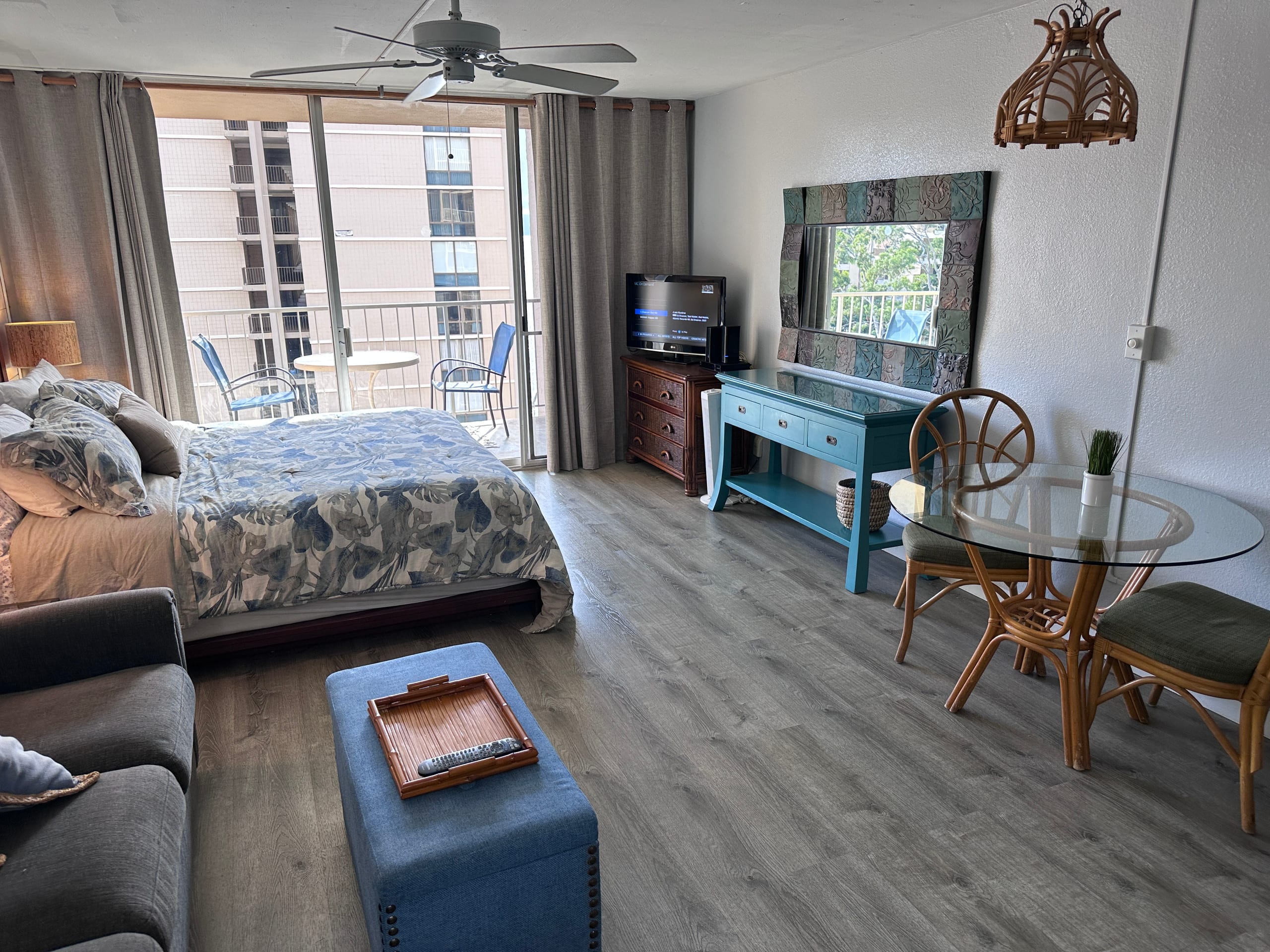Condo in Lahaina · ★4.52 · Studio · 2 beds · 1 bath - Image 6