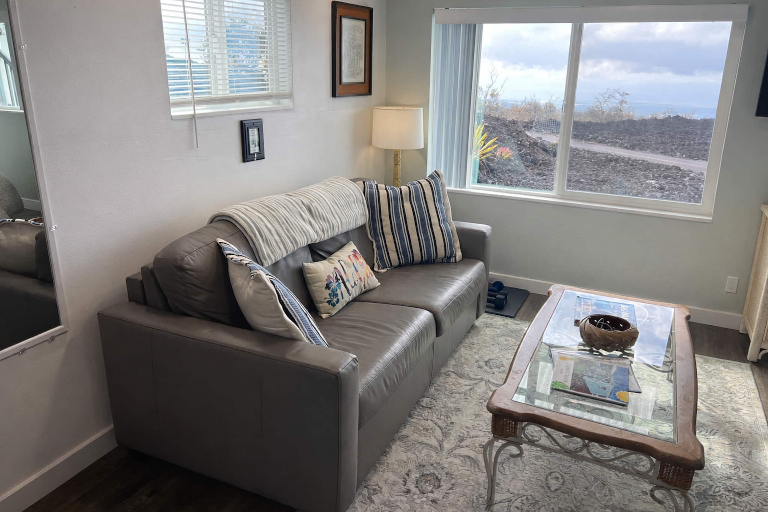 Serenity Ohana - Expansive Views, Unique Beaches - Image 1