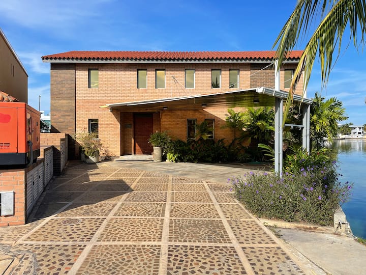 Capelas Beach House: Luxury Getaway with Pool