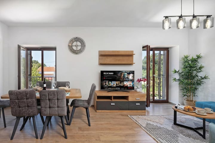 Seafront Apartment Nana 1 - By Happy Rentals - Vrbnik